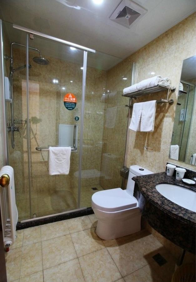 格林豪泰甘肃兰州火车站定西路快捷酒店 外观 照片